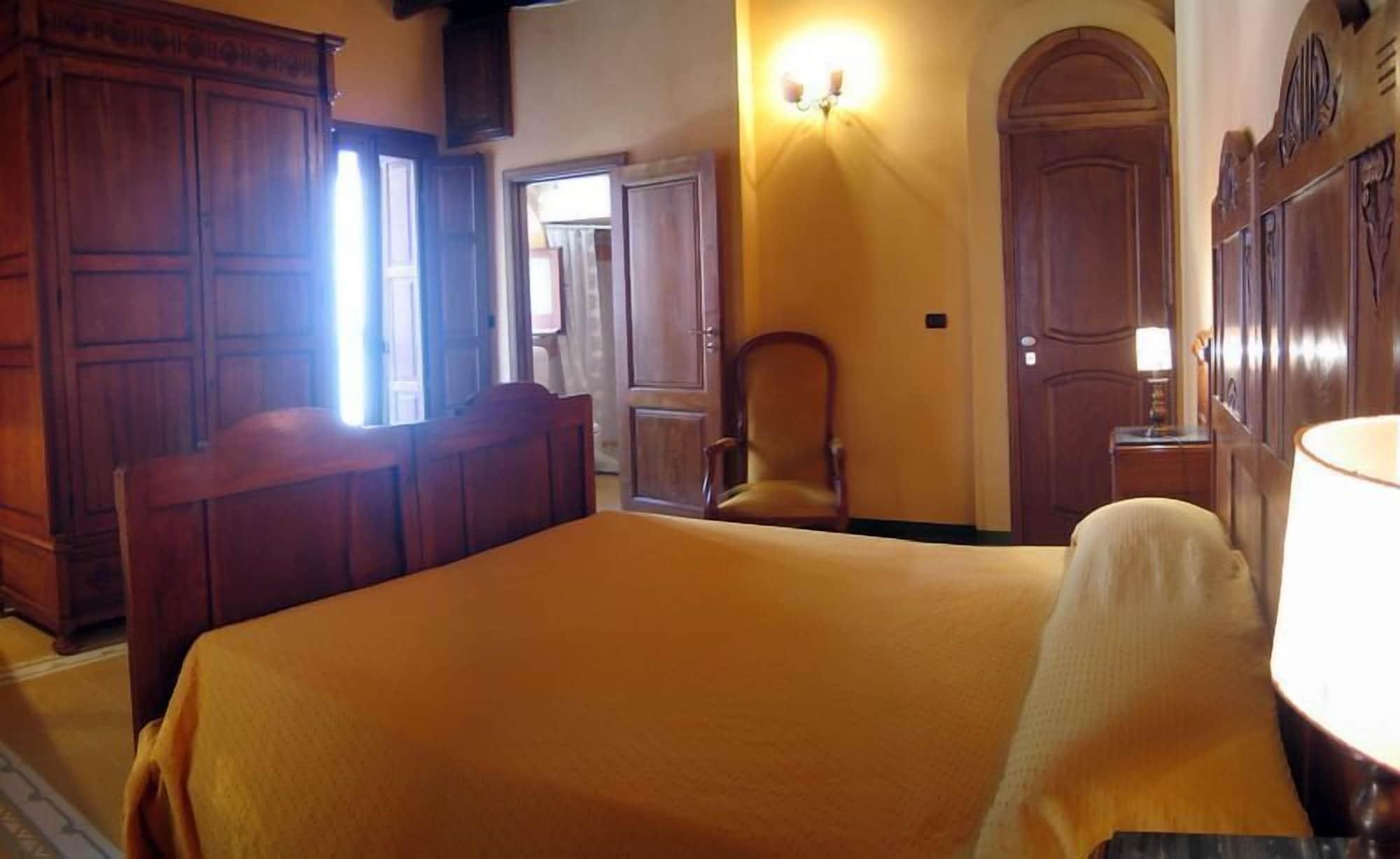 Отель Antica Dimora San Girolamo Ликата Экстерьер фото